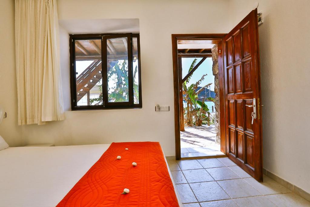 Hotel Kekova Theimussa Kaleucagız Exterior foto