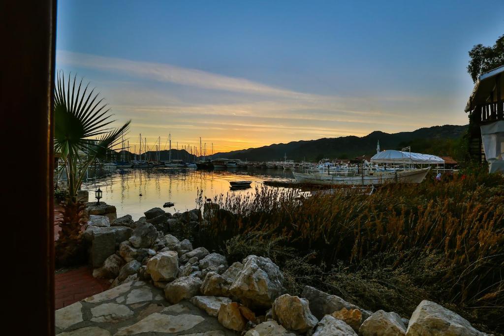 Hotel Kekova Theimussa Kaleucagız Exterior foto